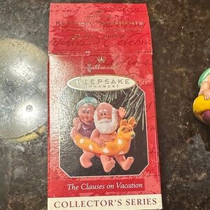 Hallmark Keepsake Ornament - Santa and Mrs. Claus with Float 2nd in series 1998
